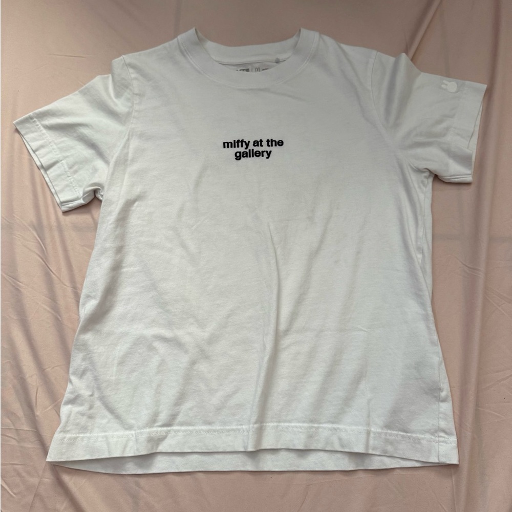 Uniqlo Miffy at the Gallery Graphic T-Shirt